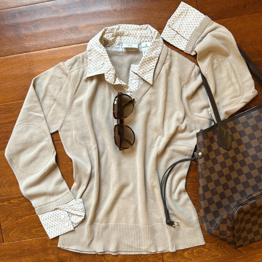 Light Sweater with pretend shirt inside
